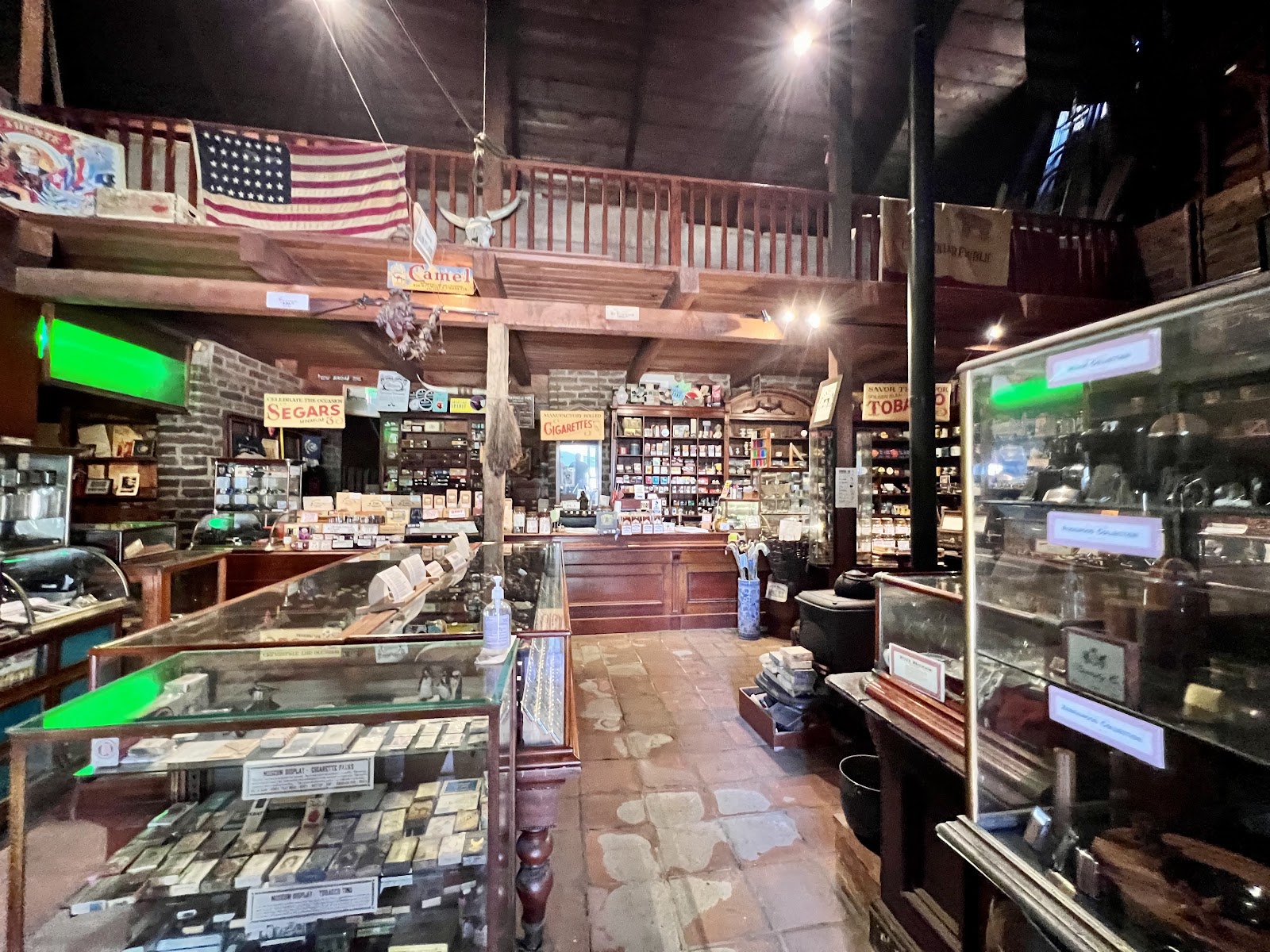 Racine & Laramie Tobacconist photo 10