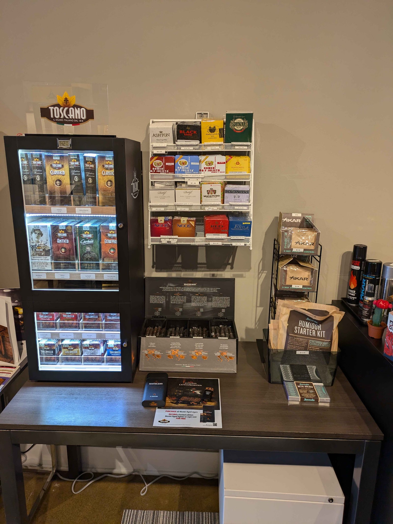 Rain City Cigar - Bellevue photo 4