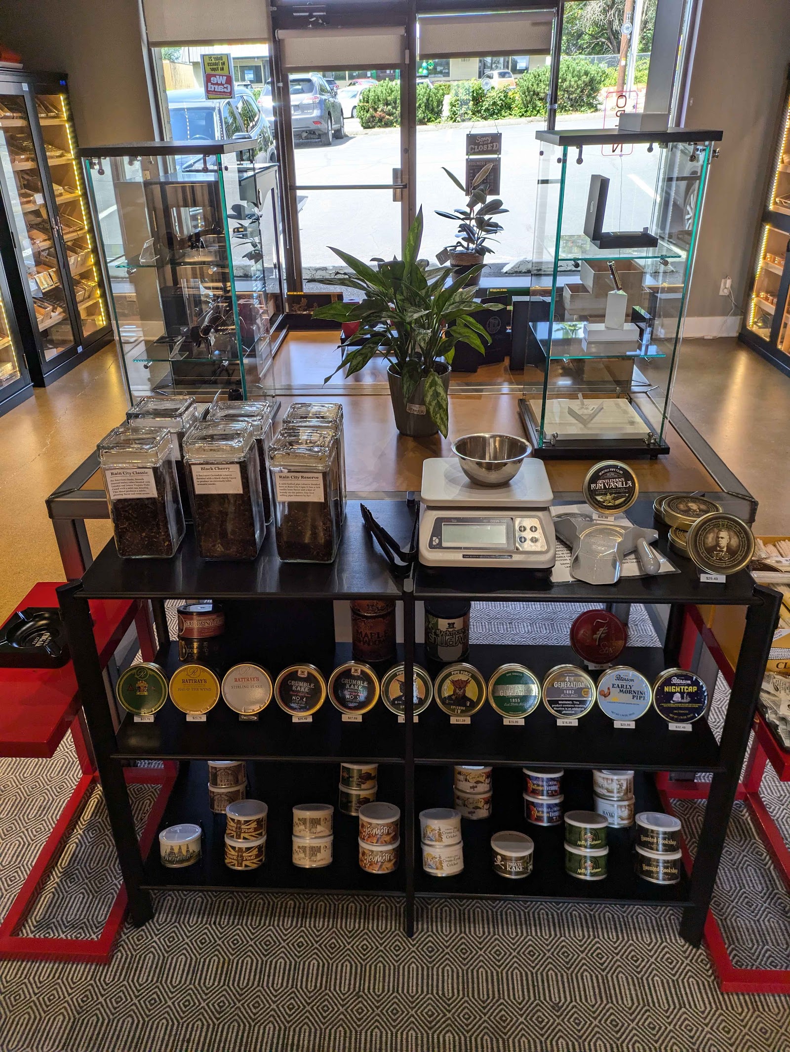 Rain City Cigar - Bellevue photo 9