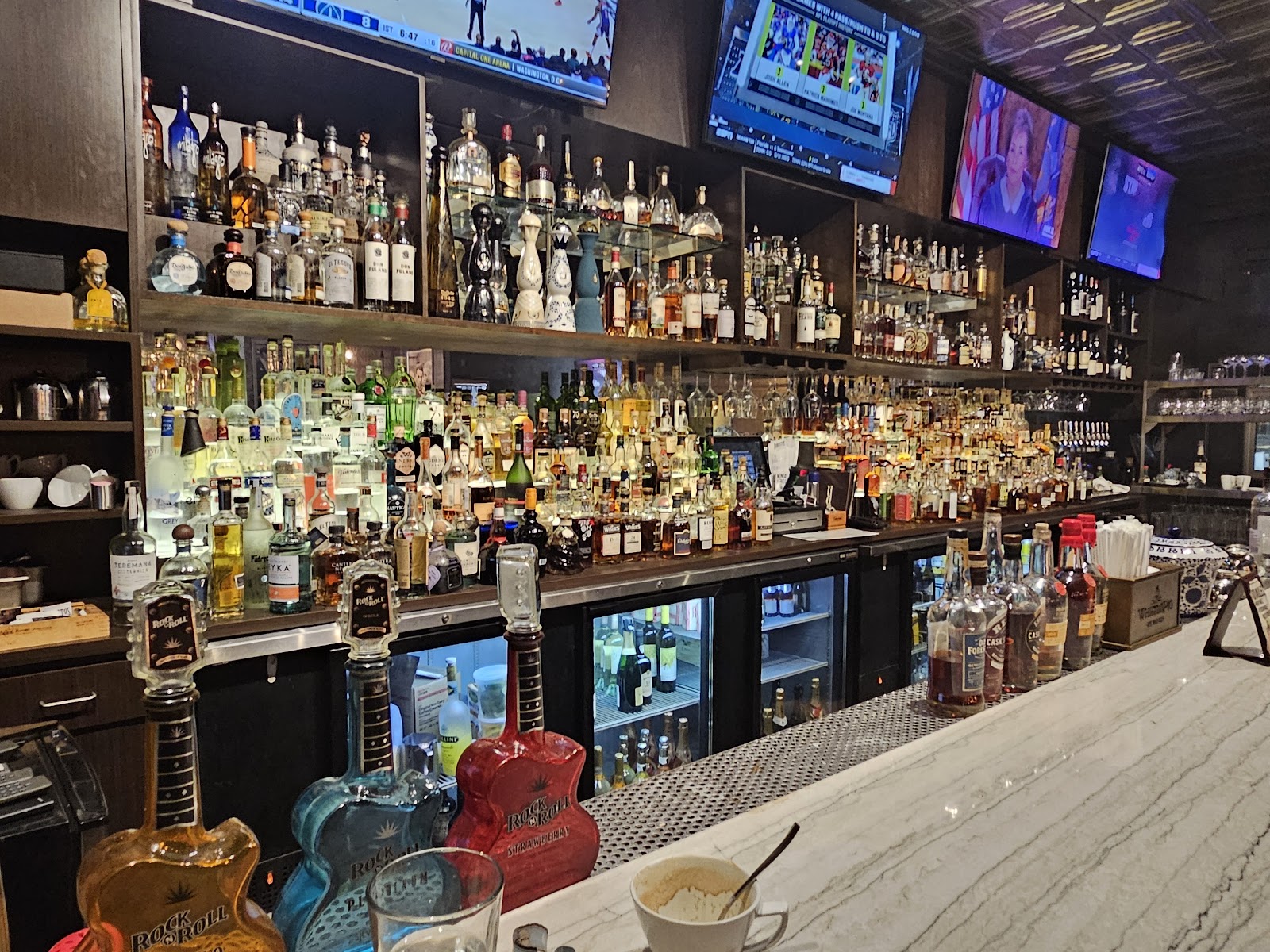 Rare Co dba Robusto's Cigar Bar and Bistro (HQ) photo 10