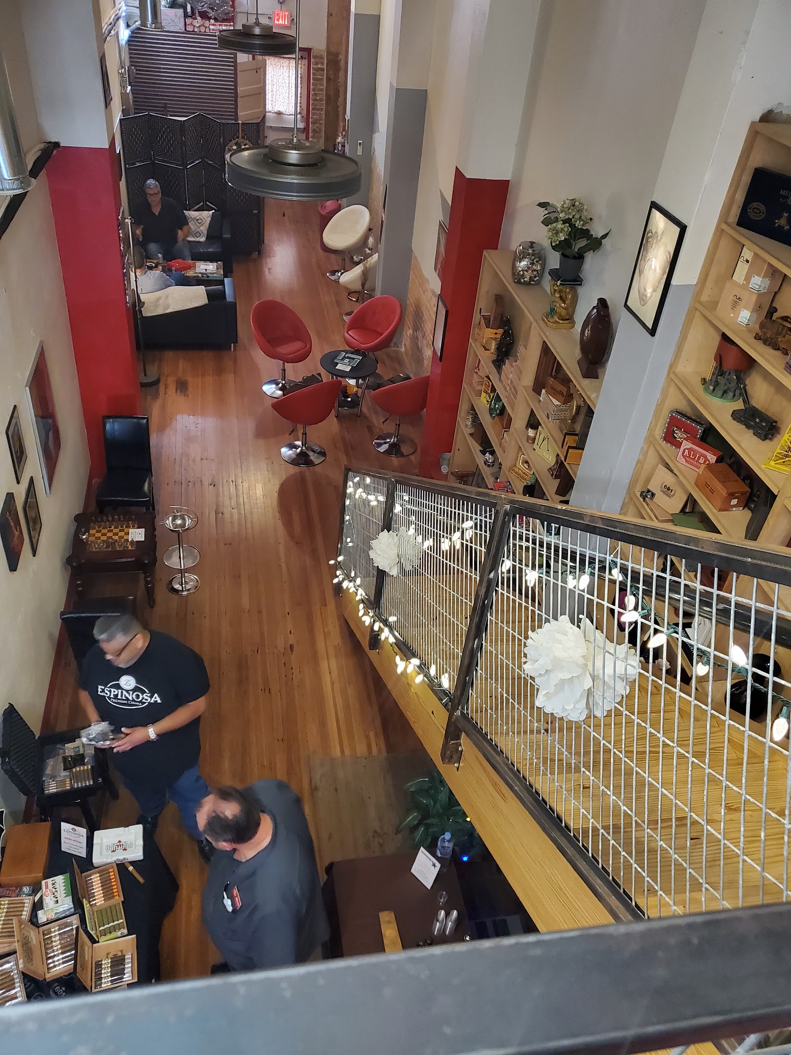 Red Cap Cigar Lounge photo 4
