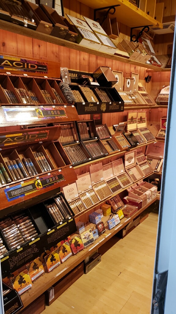 Reiss Family Holdings LLC dba Stogies Smoke Shop photo 3