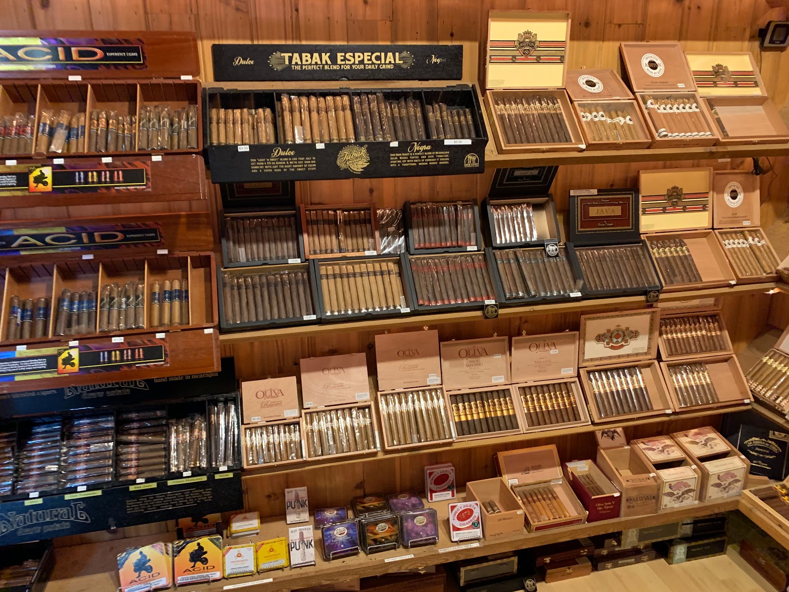 Reiss Family Holdings LLC dba Stogies Smoke Shop photo 9