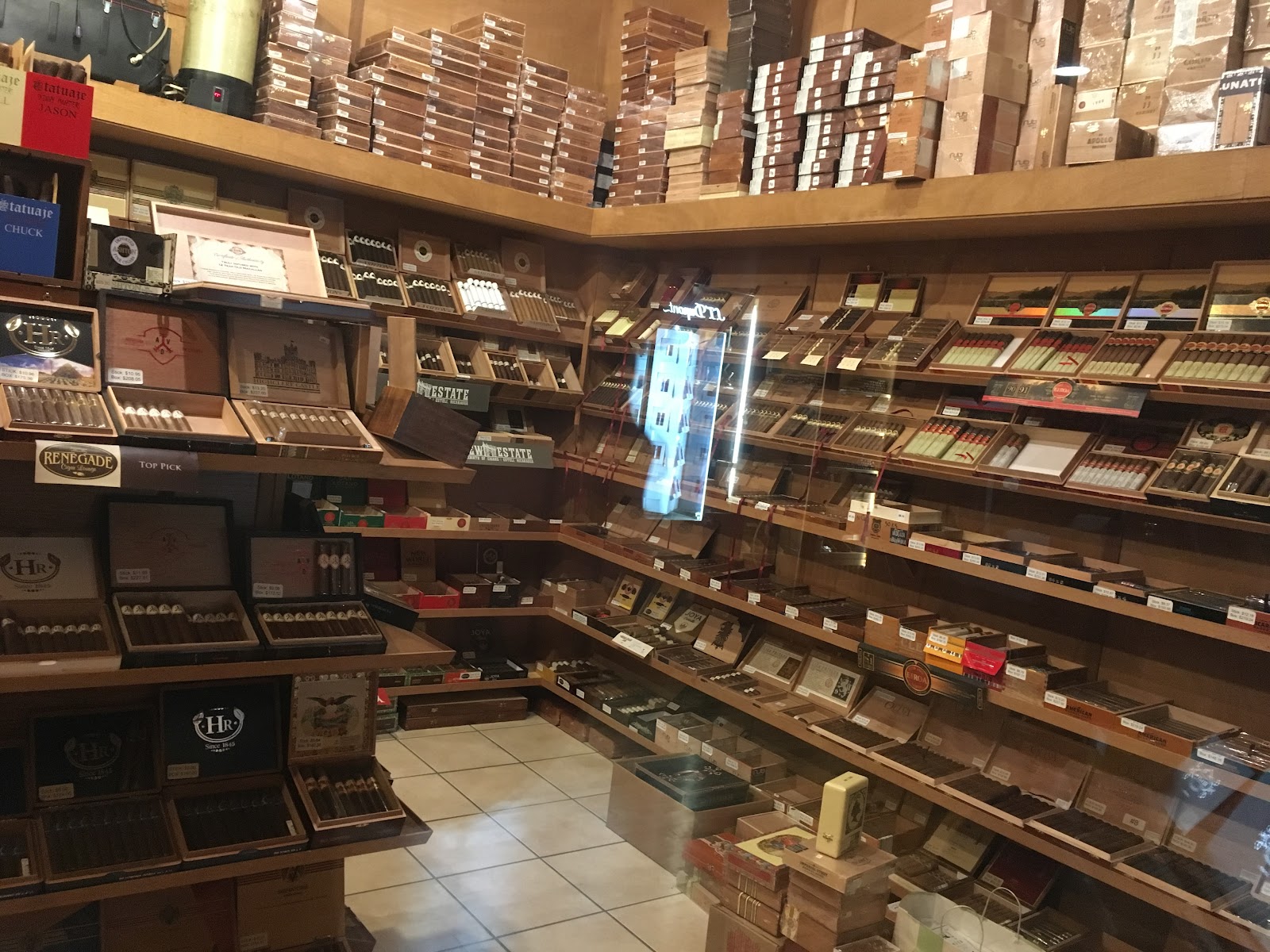 Renegade Cigars photo 7