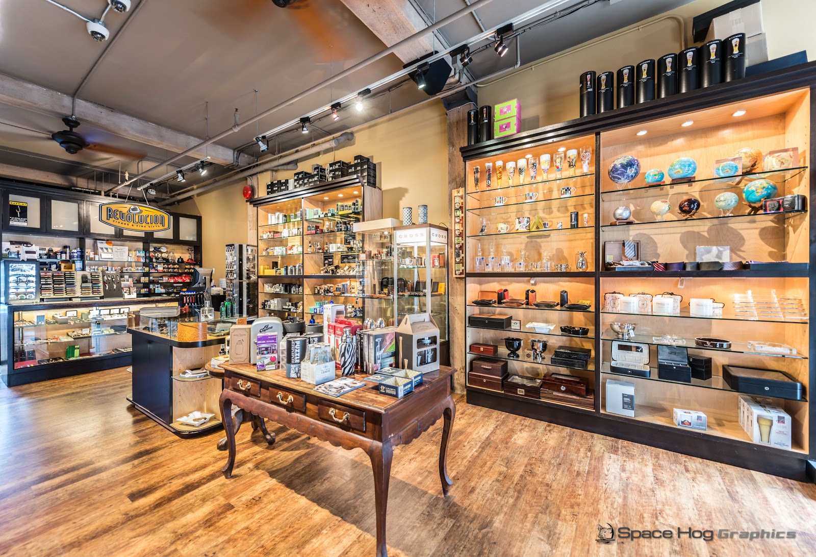 Revolucion Cigars & Fine Gifts photo 8