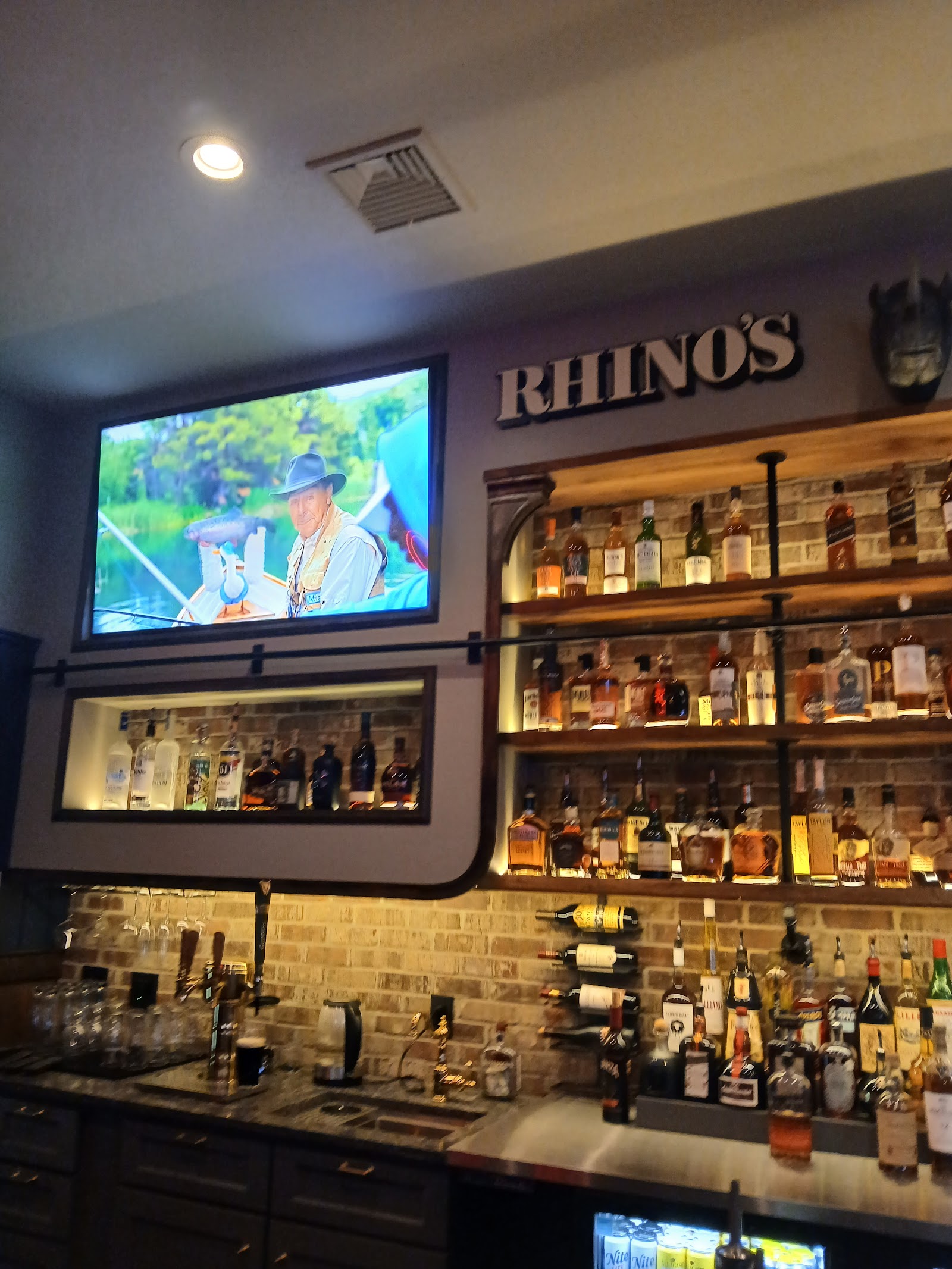 Rhino’s by Owl Shop photo 9