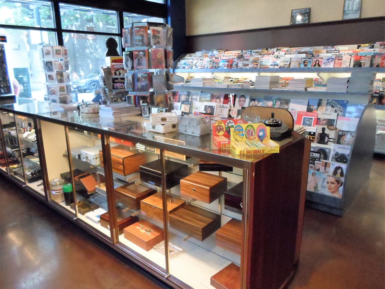Rich's Cigar Store (Rich's in the Pearl) photo 3