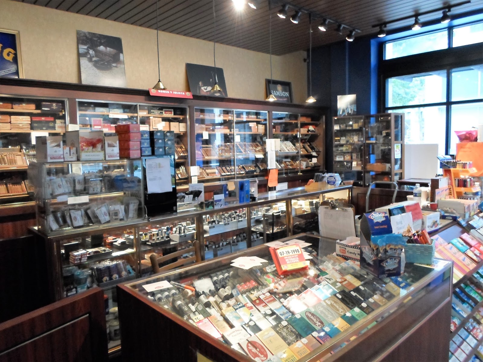 Rich's Cigar Store (Rich's in the Pearl) photo 6