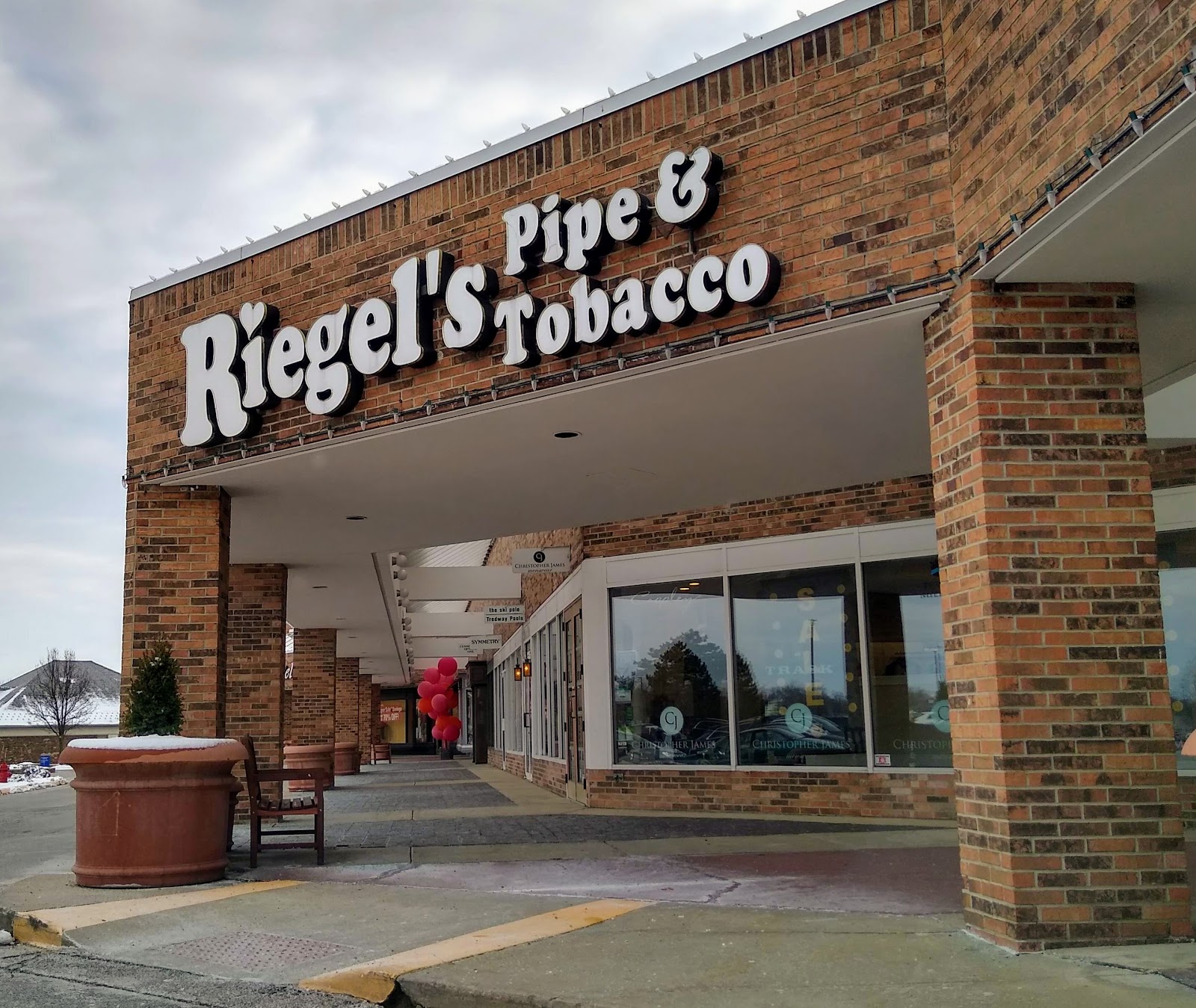 Riegel's Pipe & Tobacco Shop (Covington Plaza) photo 3