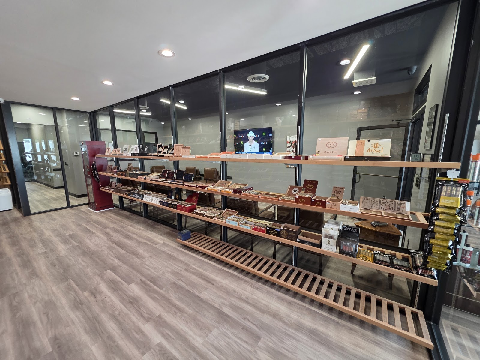 River City Cigar LLC photo 6