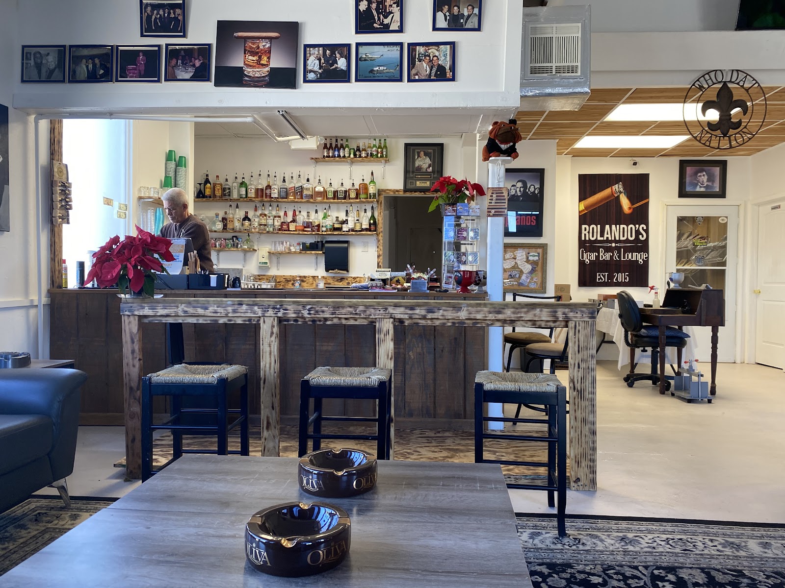 Rolando's Cigar Lounge, LLC photo 3