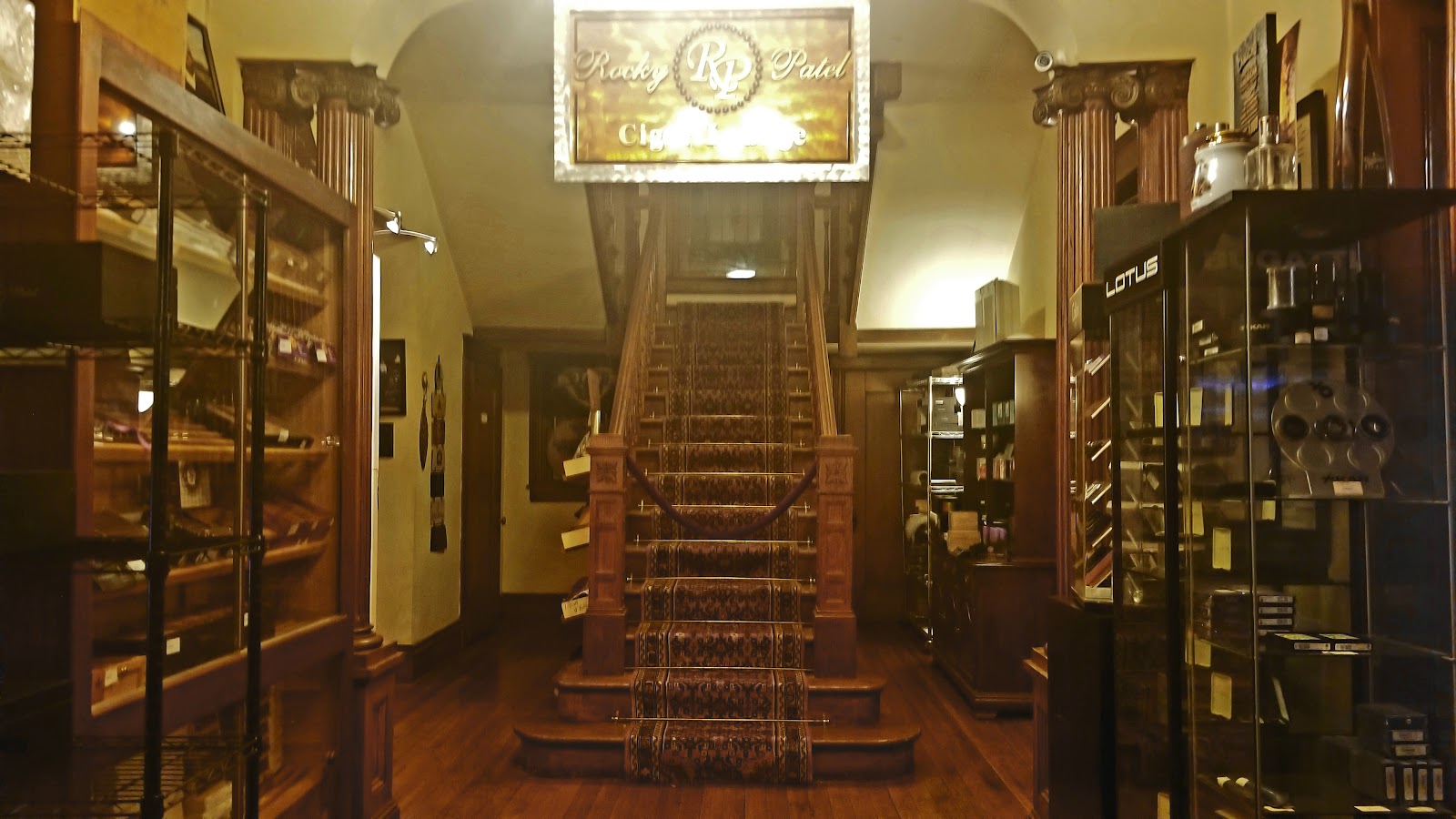 R&R Cigars photo 9