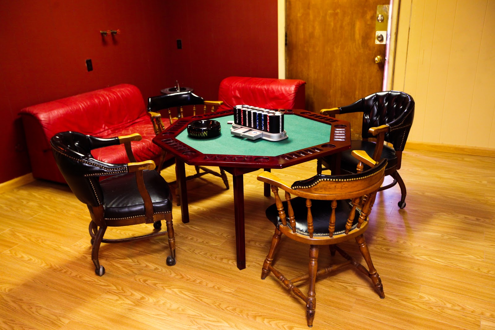 S&A Smoke Shop aka Cigar God photo 6