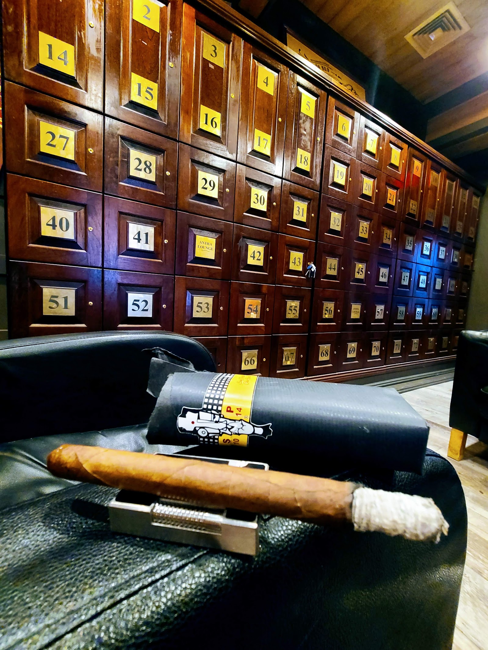 Sanj's Smoke Shop photo 7