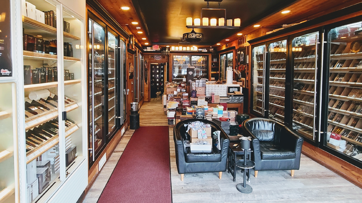 Sanj's Smoke Shop photo 9