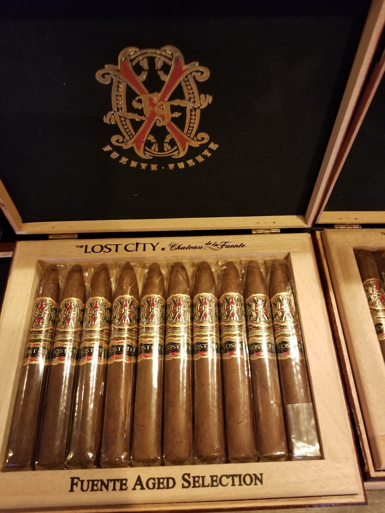 Sanj's Smoke Shop photo 10