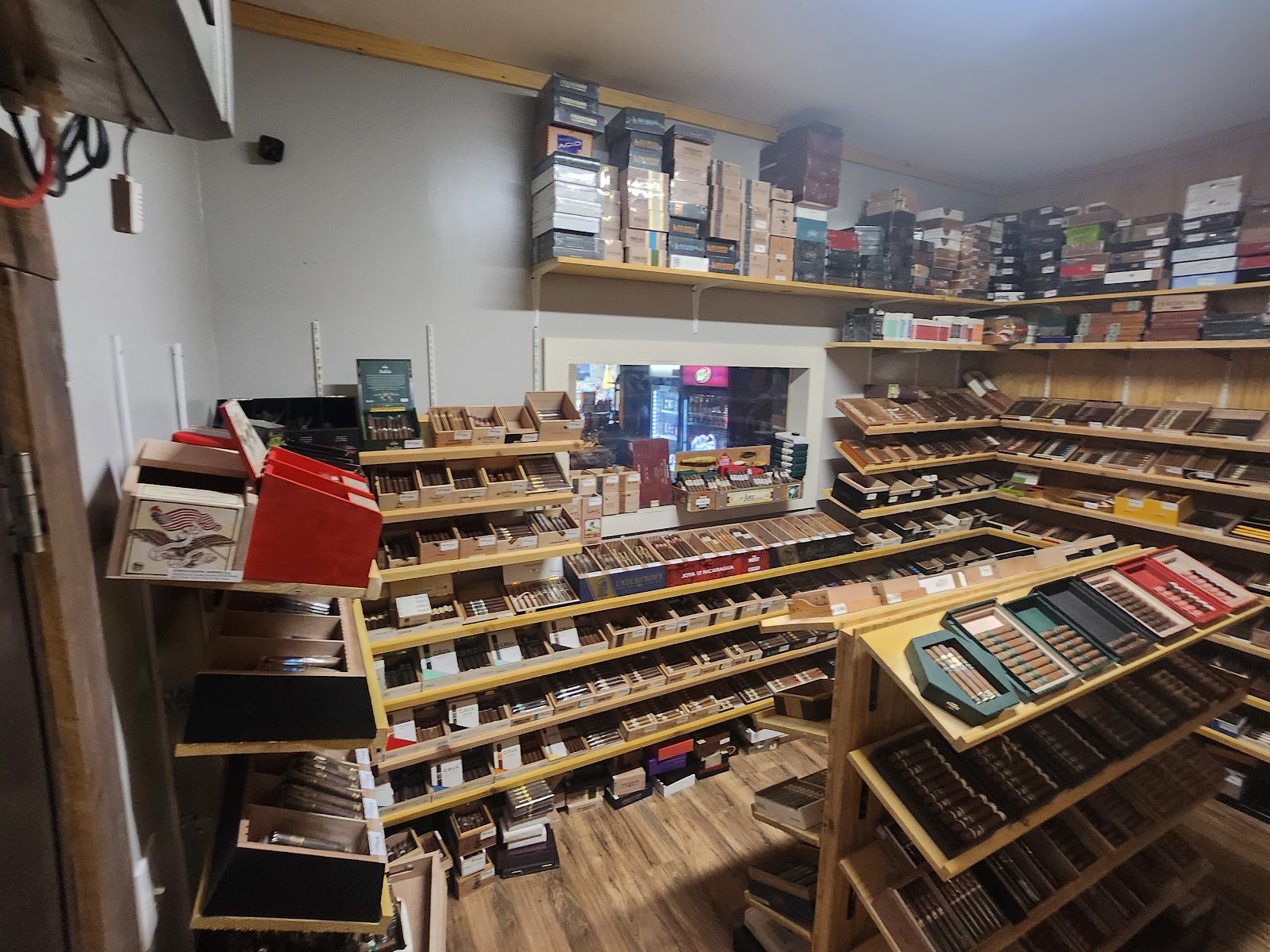 Scenic City Cigars, LLC photo 8