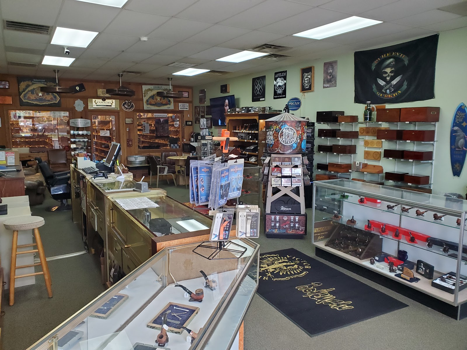 Select Leaf Tobacco Shop photo 3