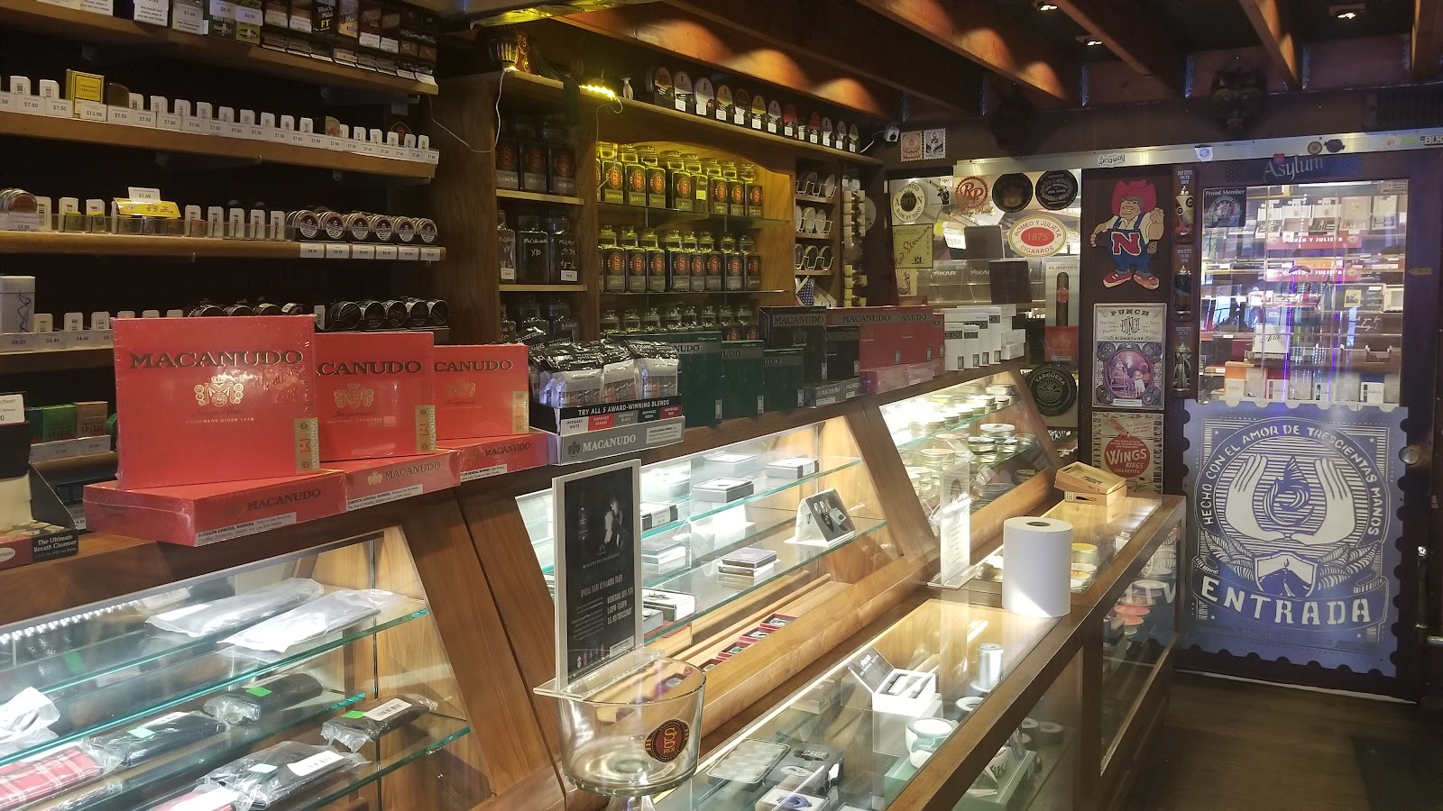 SG Roi Tobacconist photo 2