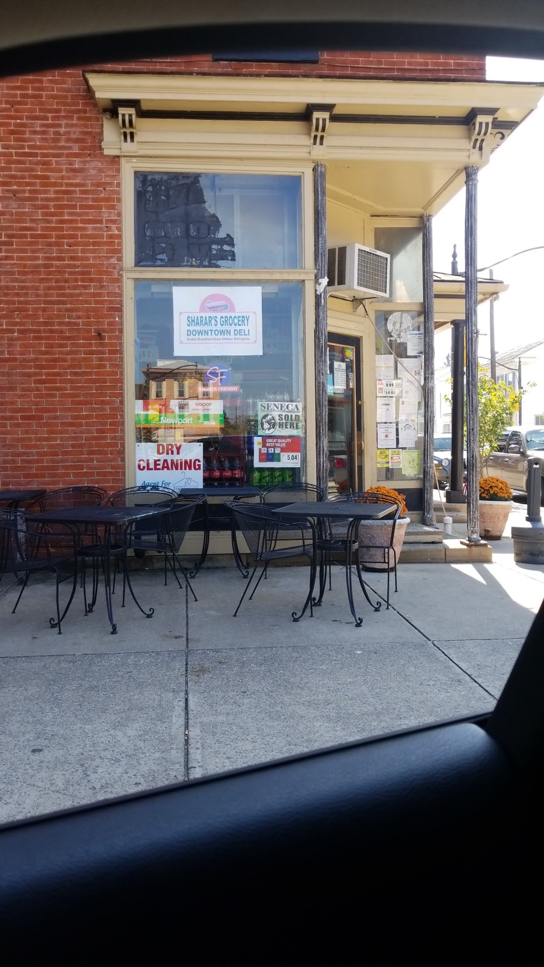 Sharar's Grocery
