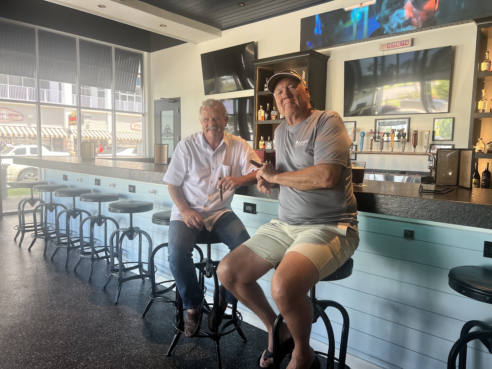 Shore Thing Cigars - Alabama photo 2