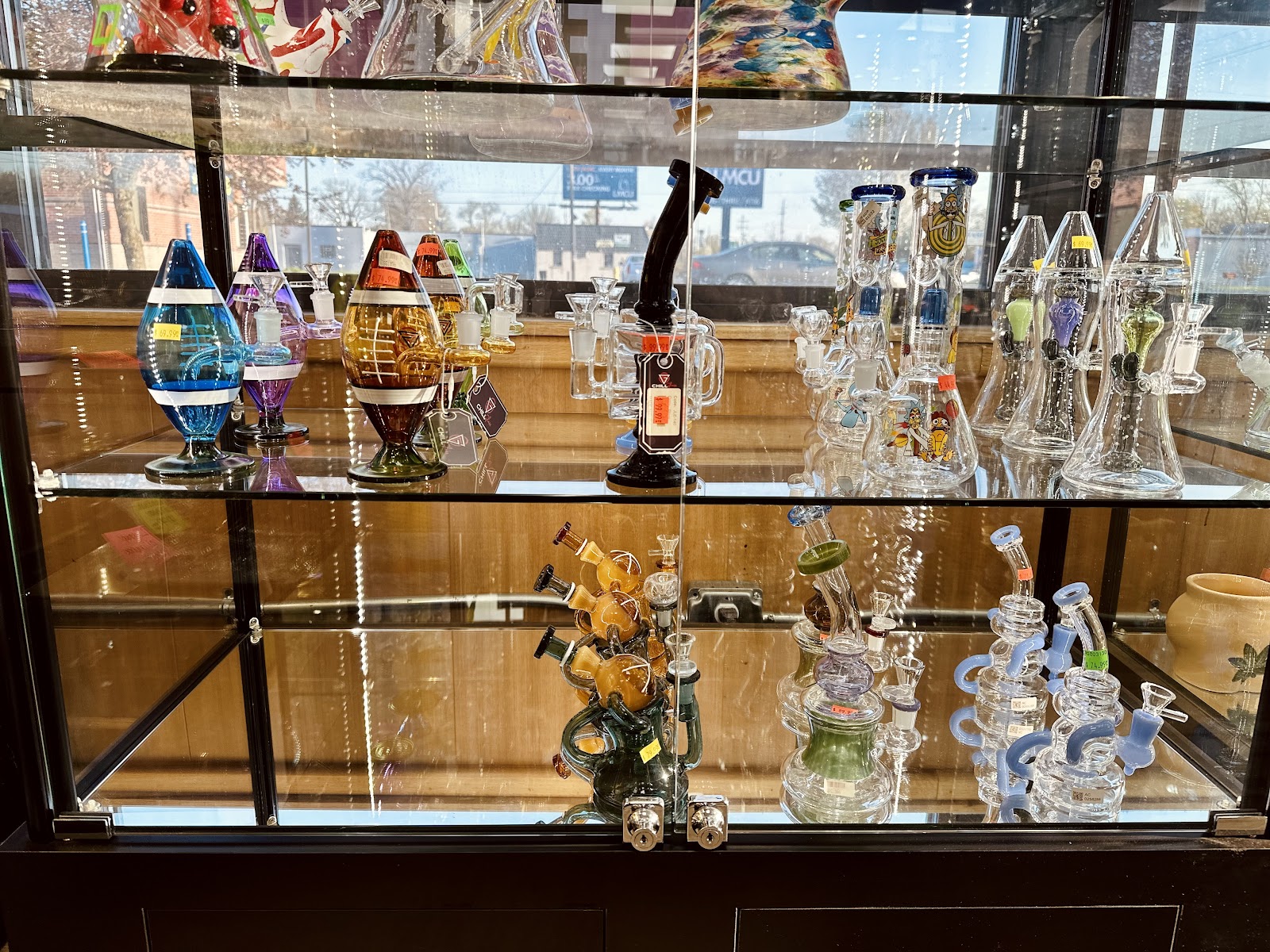 Shree Harikrushna Inc. DBA West Side Smoke Shop photo 2