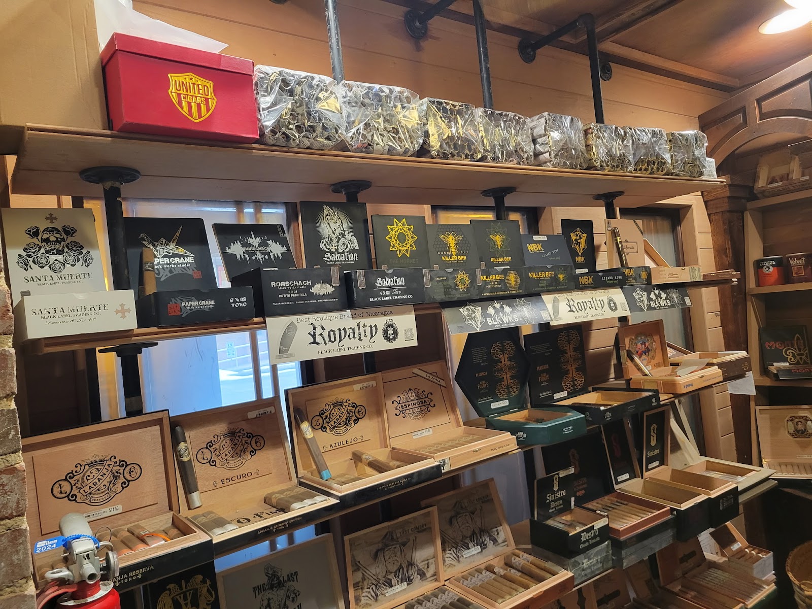 Sigaro Cigar Lounge & Store photo 8