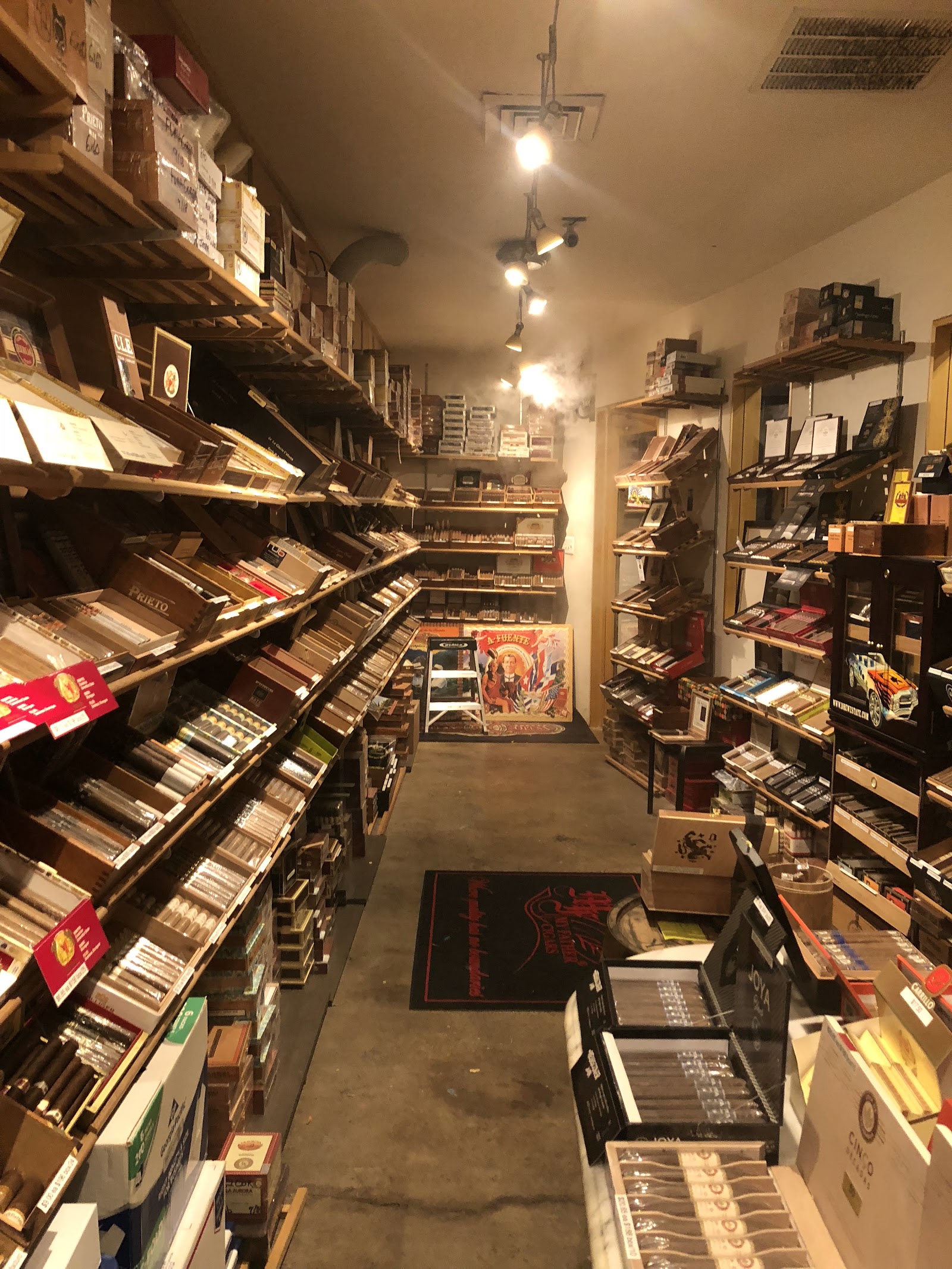 Signature Cigars (HQ)