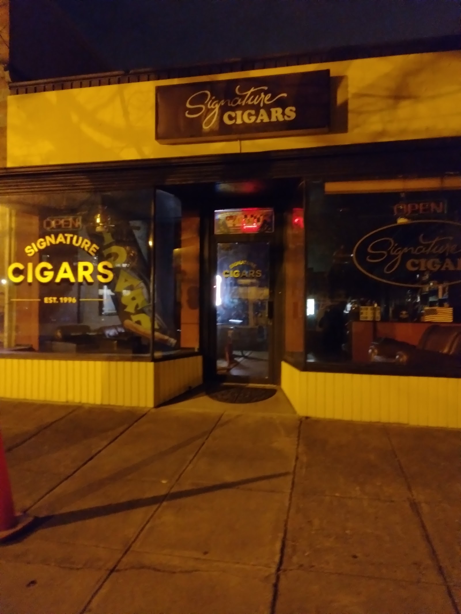 Signature Cigars - Washington, DC photo 10