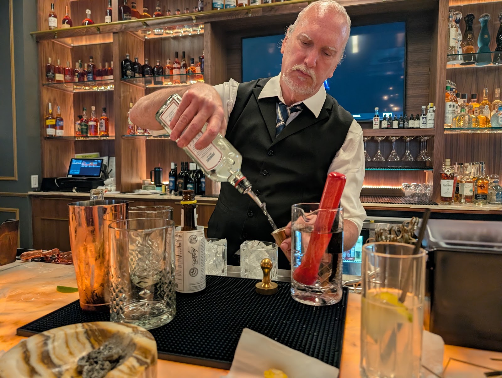 Single Malt Cigar Bar photo 7