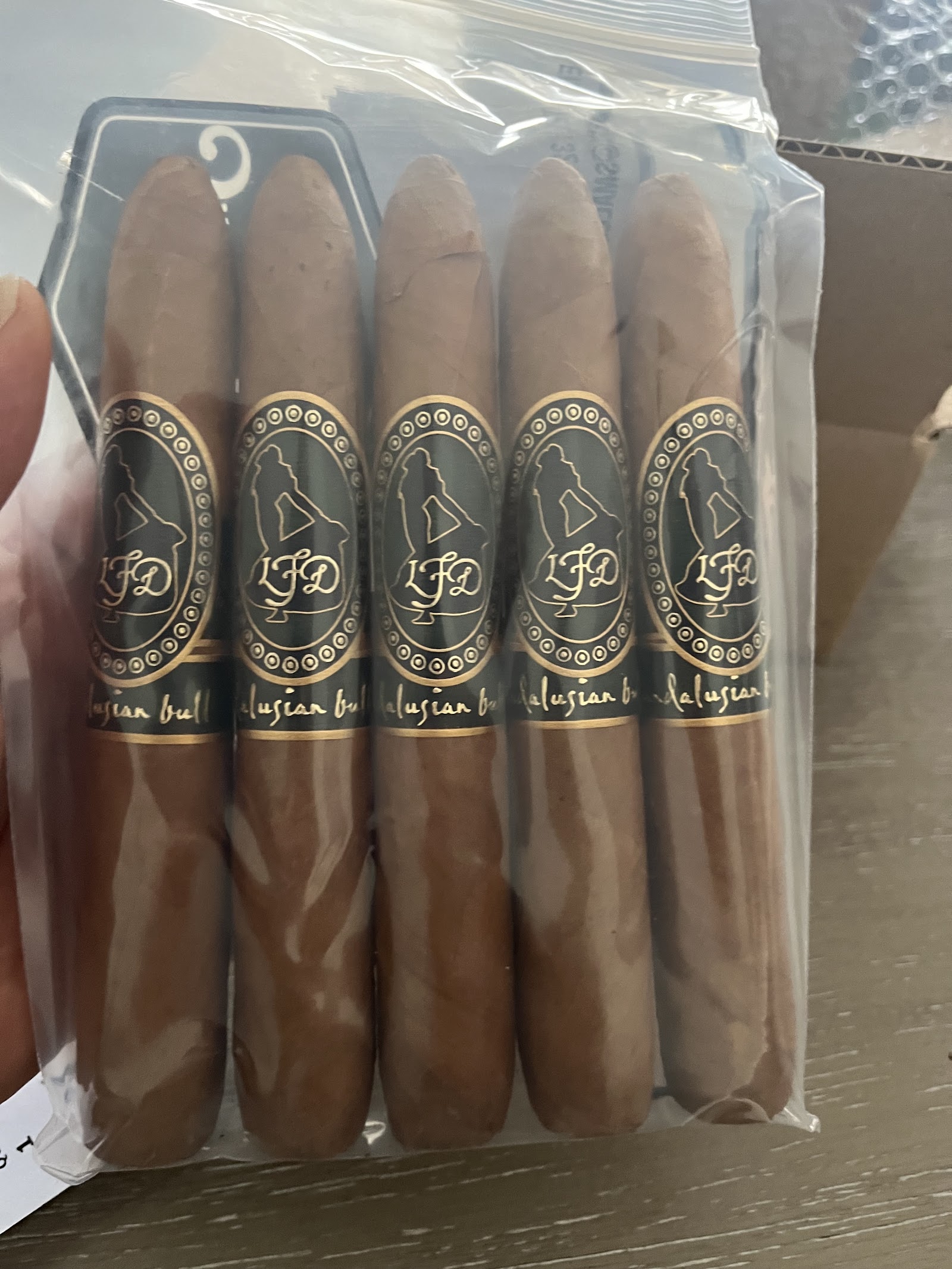 Small Batch Cigar photo 3