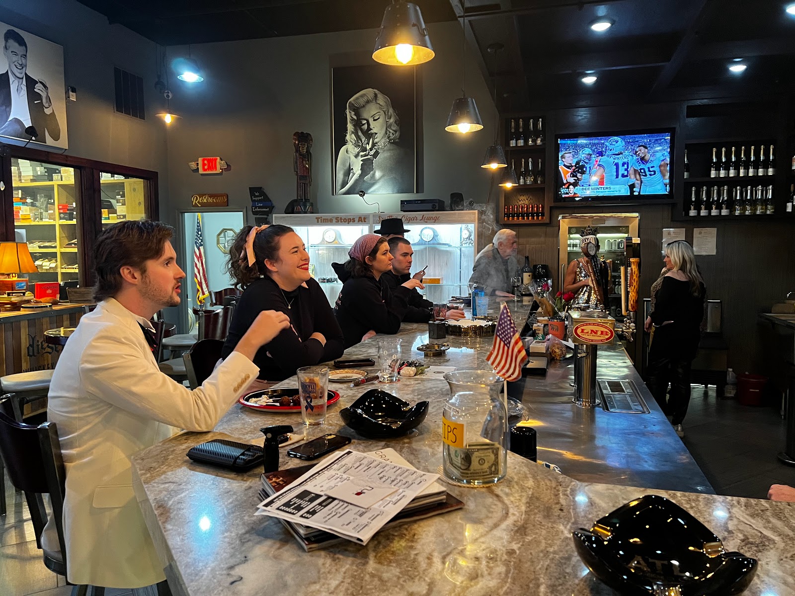 Smitty's Cigar Lounge photo 8
