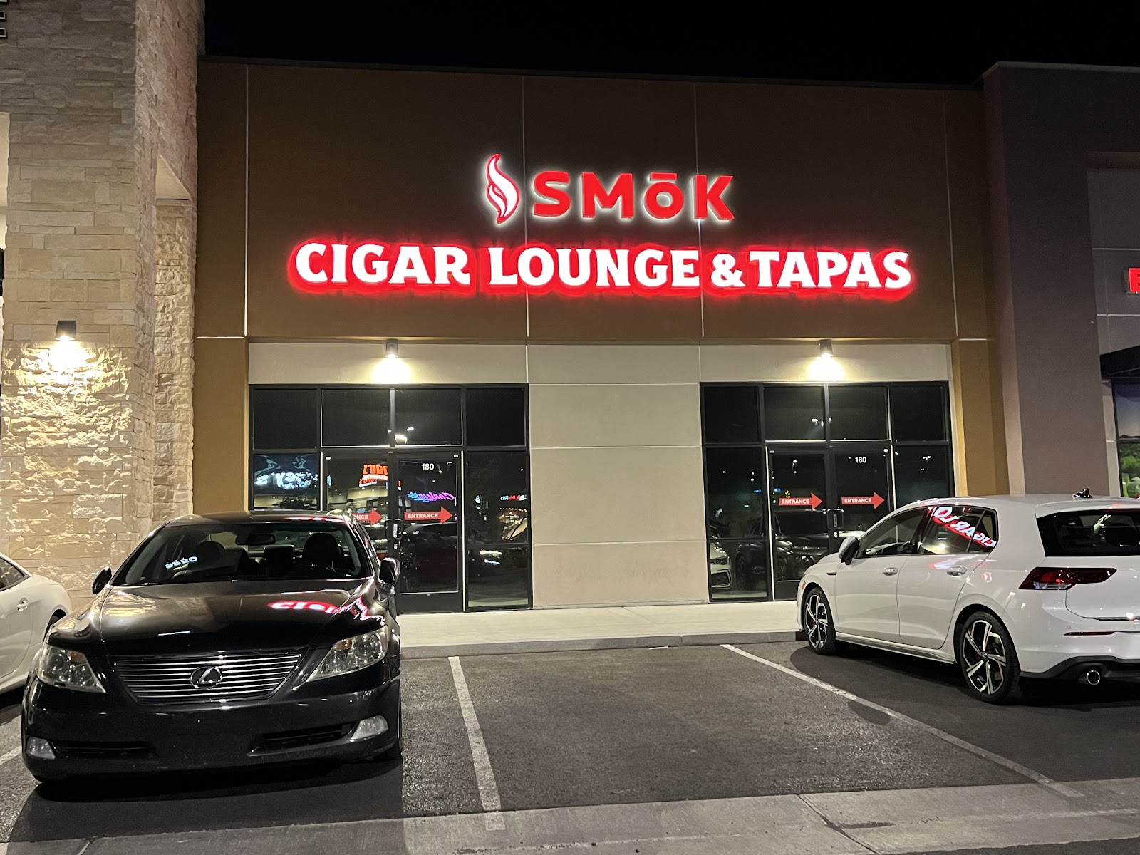 Smok Cigar Lounge