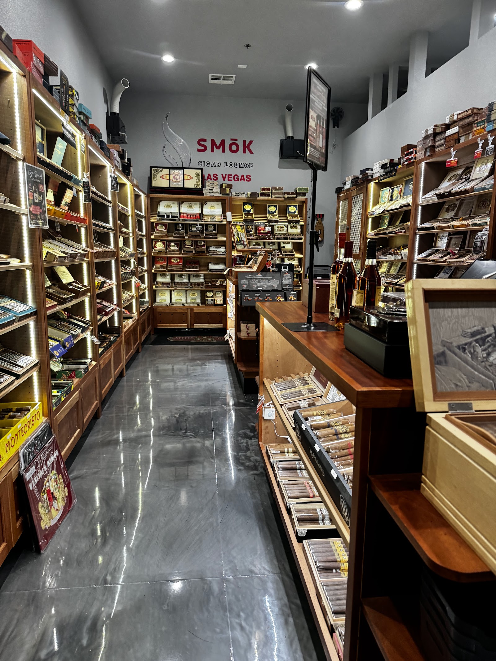 Smok Cigar Lounge photo 3