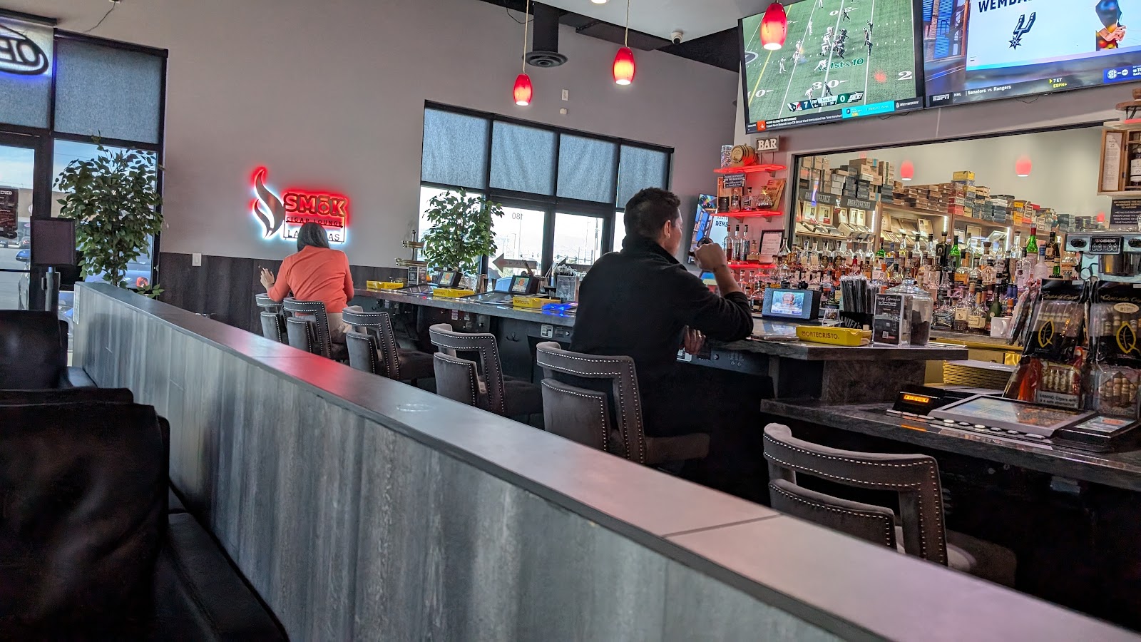 Smok Cigar Lounge photo 7