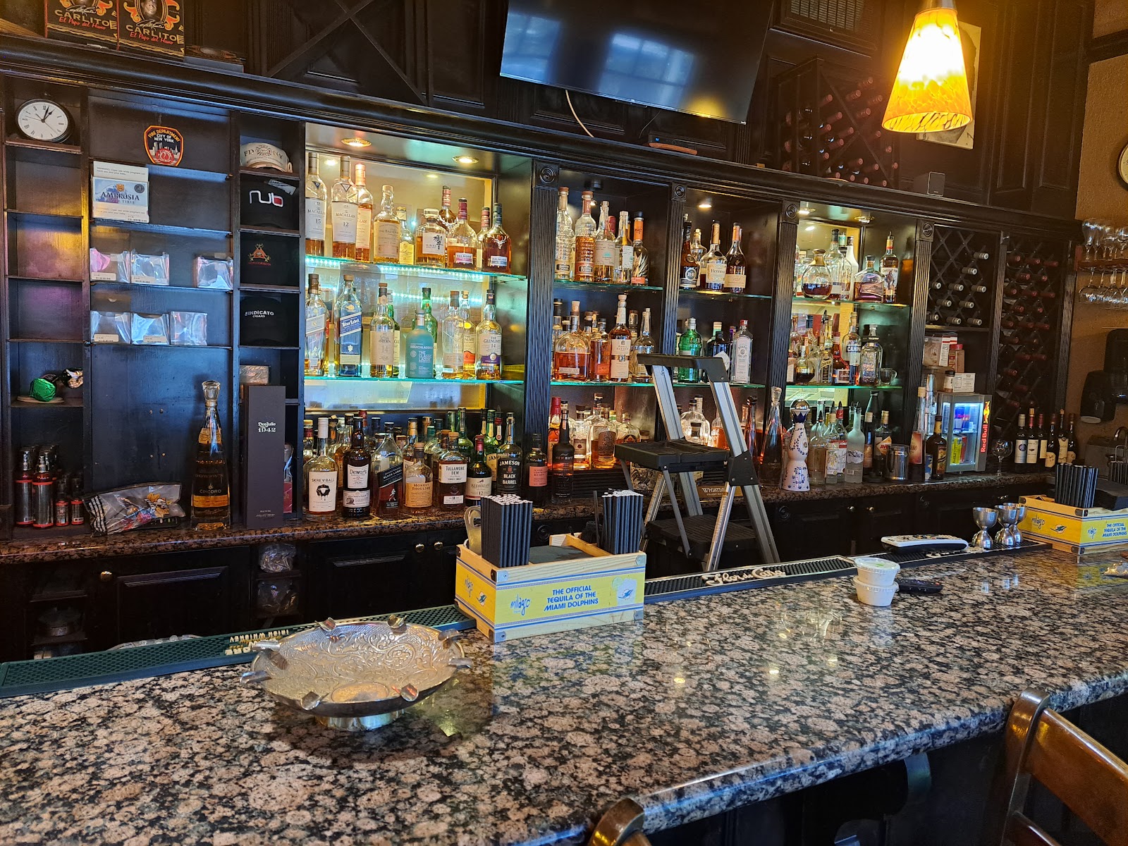 Smoke Inn - Delray Beach photo 4