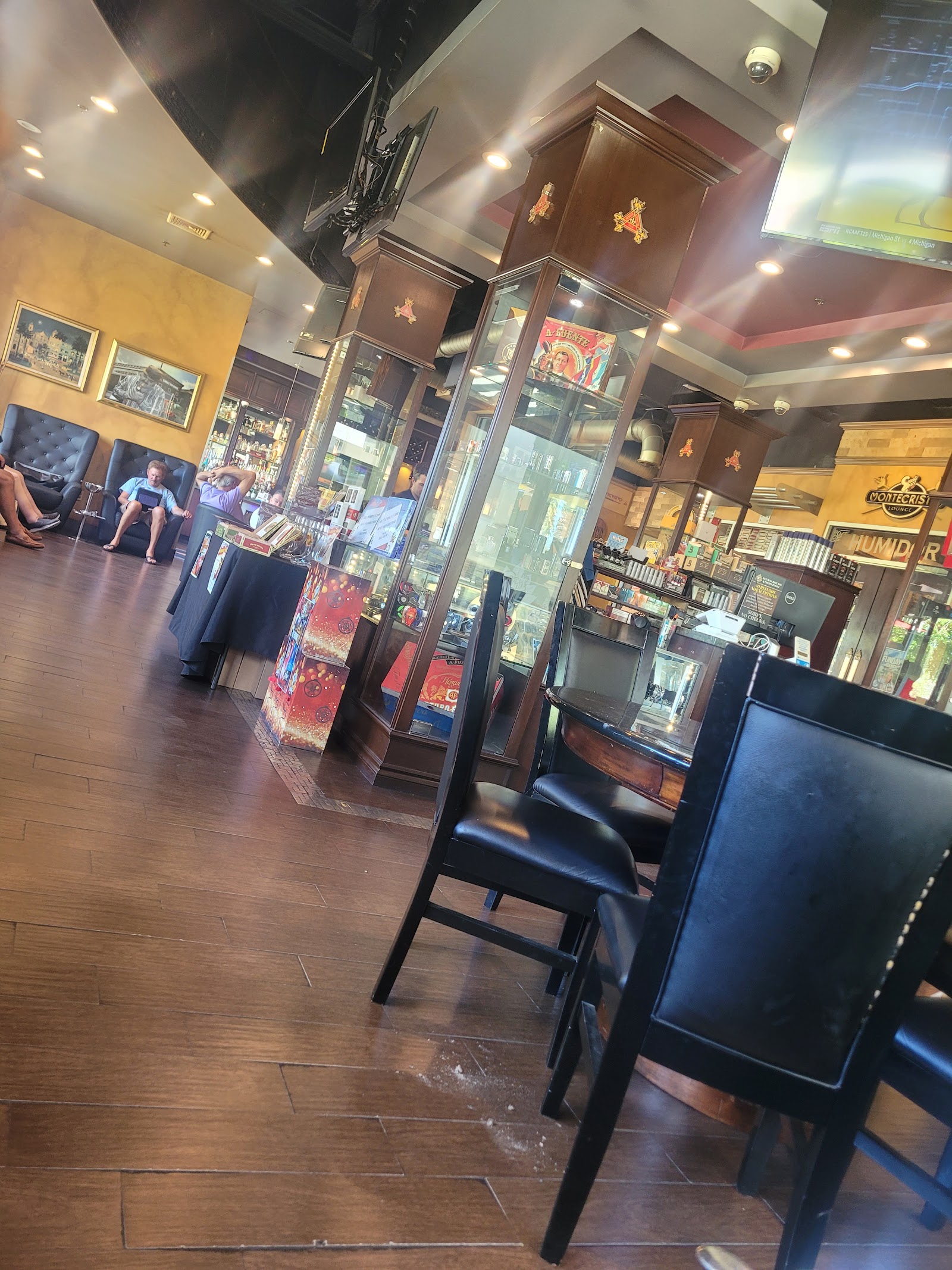 Smoke Inn LLC (HQ) photo 4