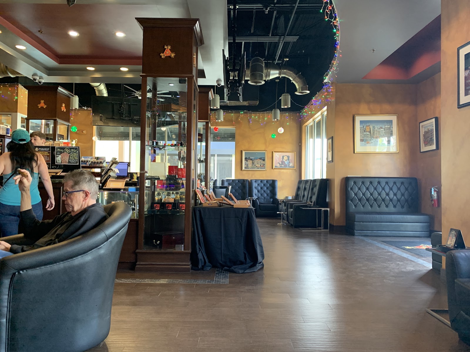 Smoke Inn LLC (HQ) photo 5