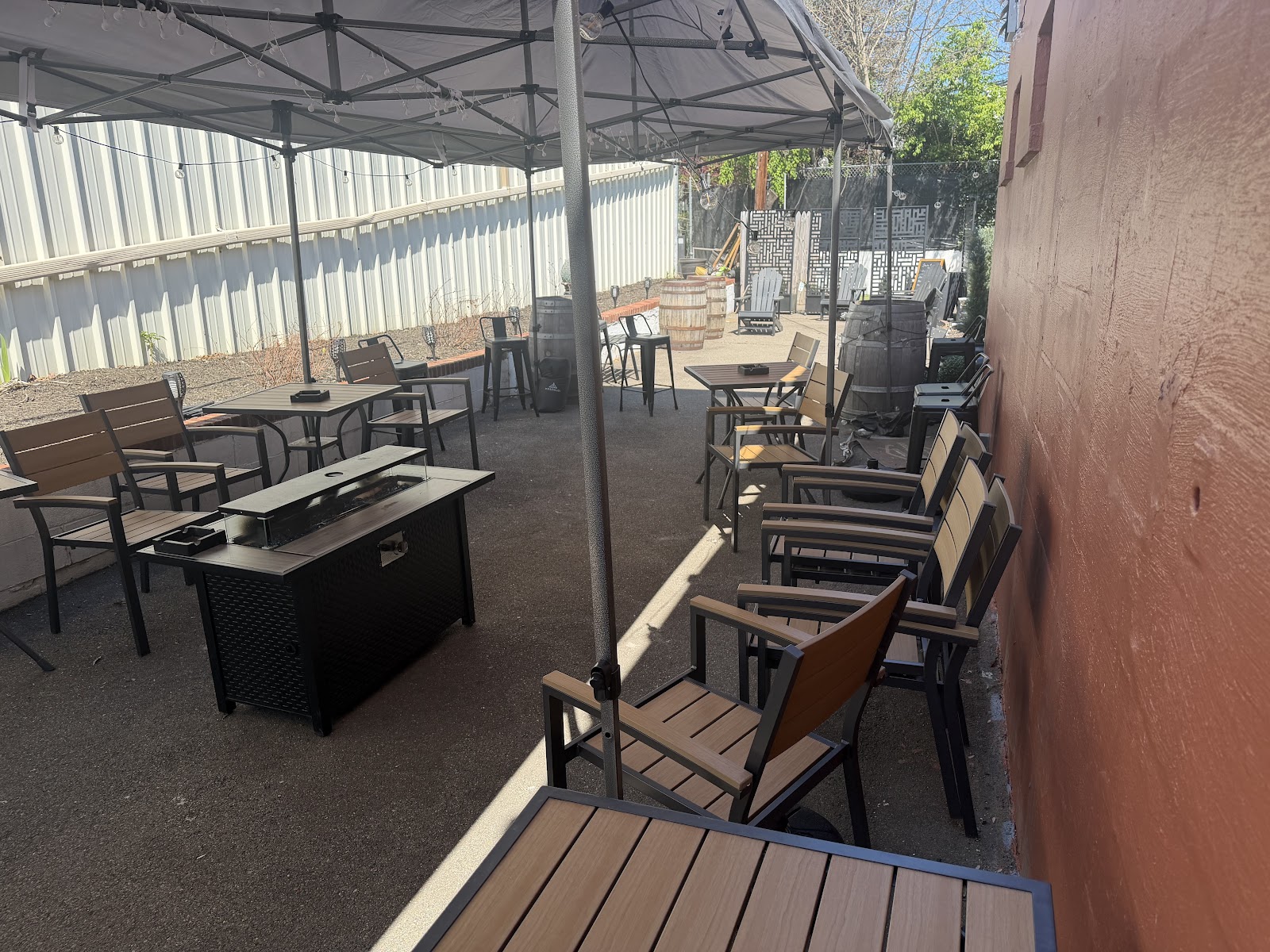 Smoke & Mirrors Cigar Lounge, LLC photo 2