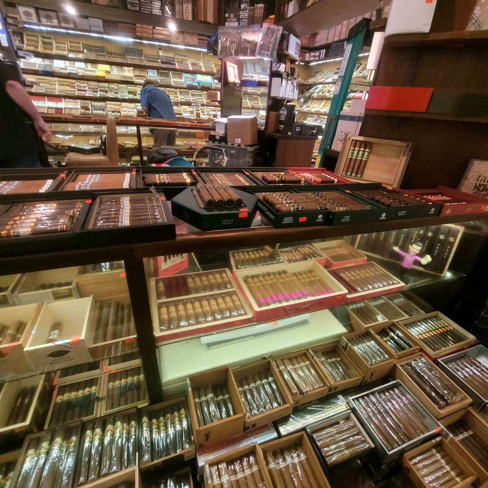 Smoke On The Water Cigar Bar - Weston, FL photo 5