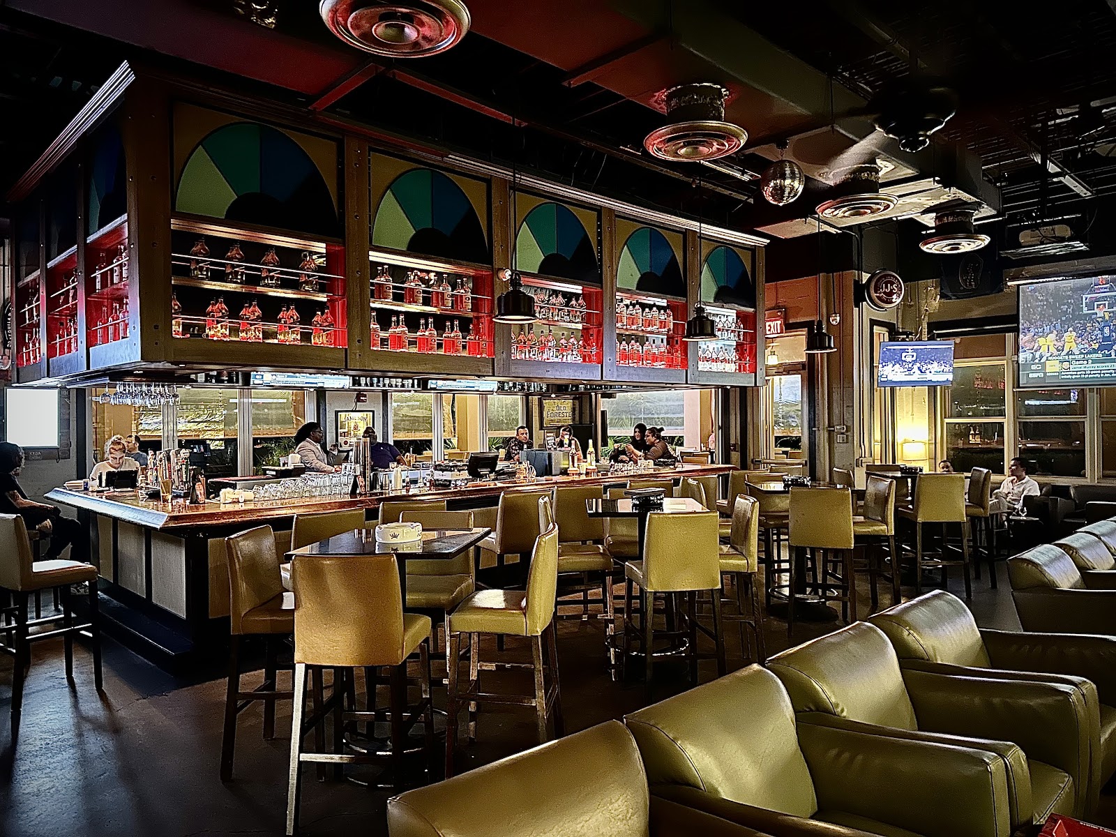 Smoke On The Water Cigar Bar - Weston, FL photo 6