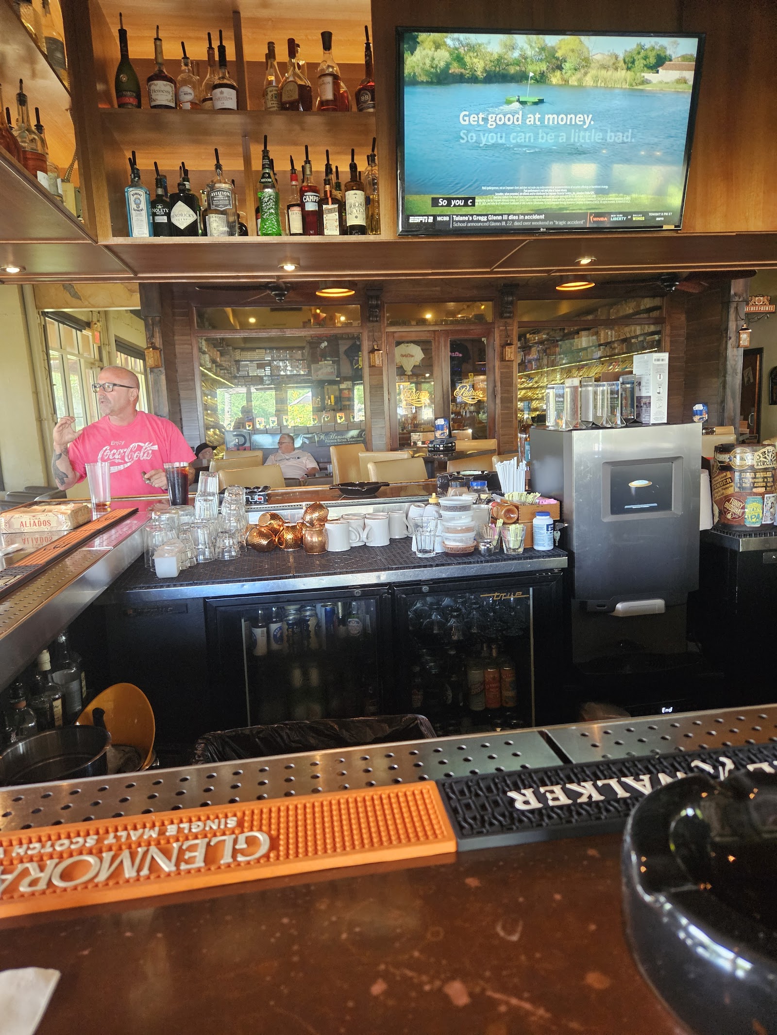 Smoke On The Water Cigar Bar - Weston, FL photo 7