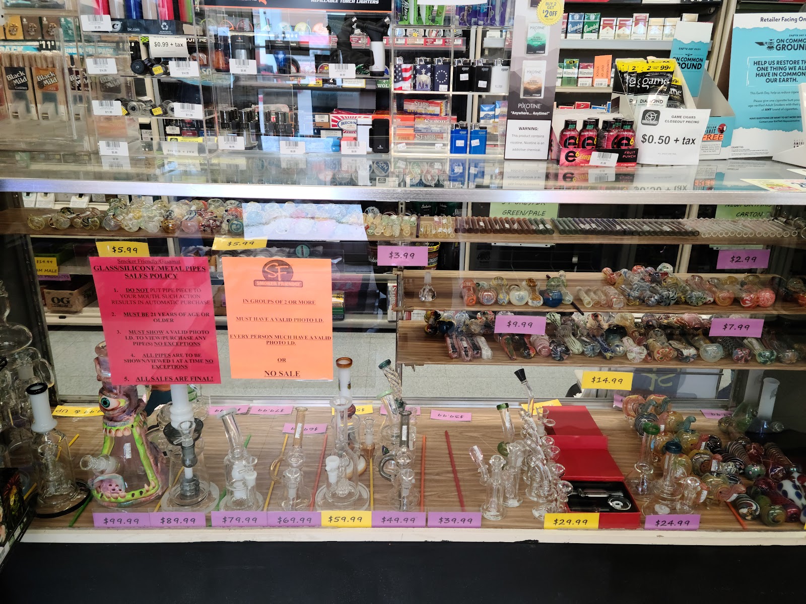 Smoker Friendly #011 - Scottsbluff, NE photo 3