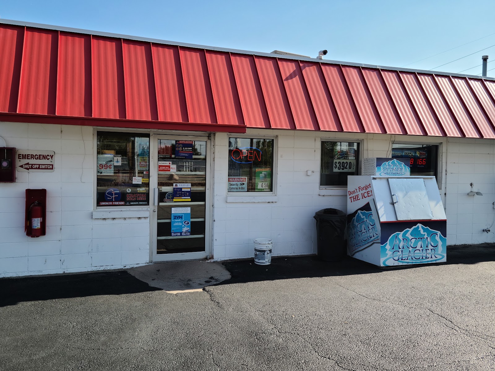 Smoker Friendly #011 - Scottsbluff, NE photo 4