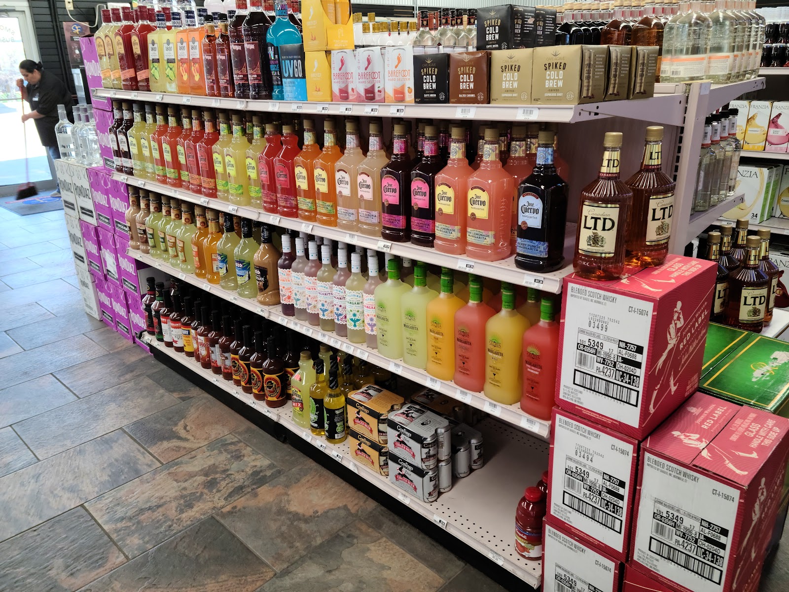 Smoker Friendly #015 - Grand Island, NE photo 3