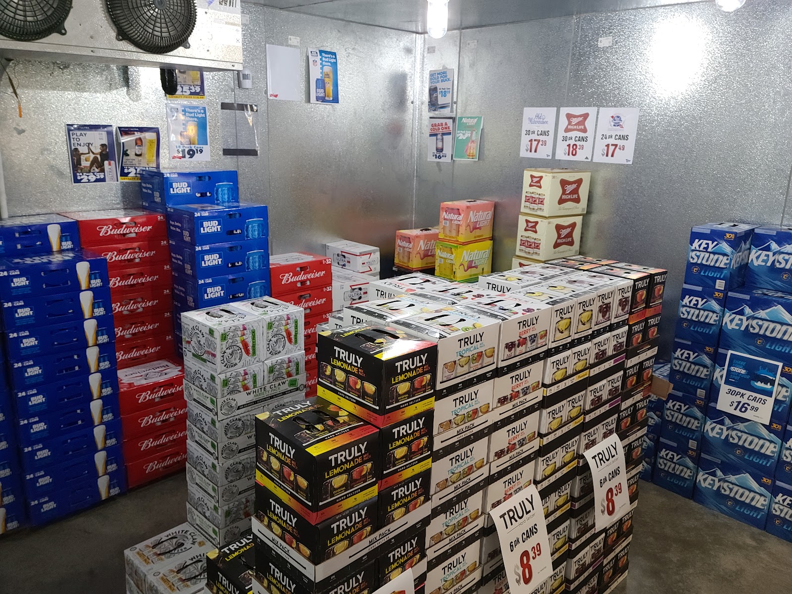 Smoker Friendly #018 - Grand Island, NE photo 8