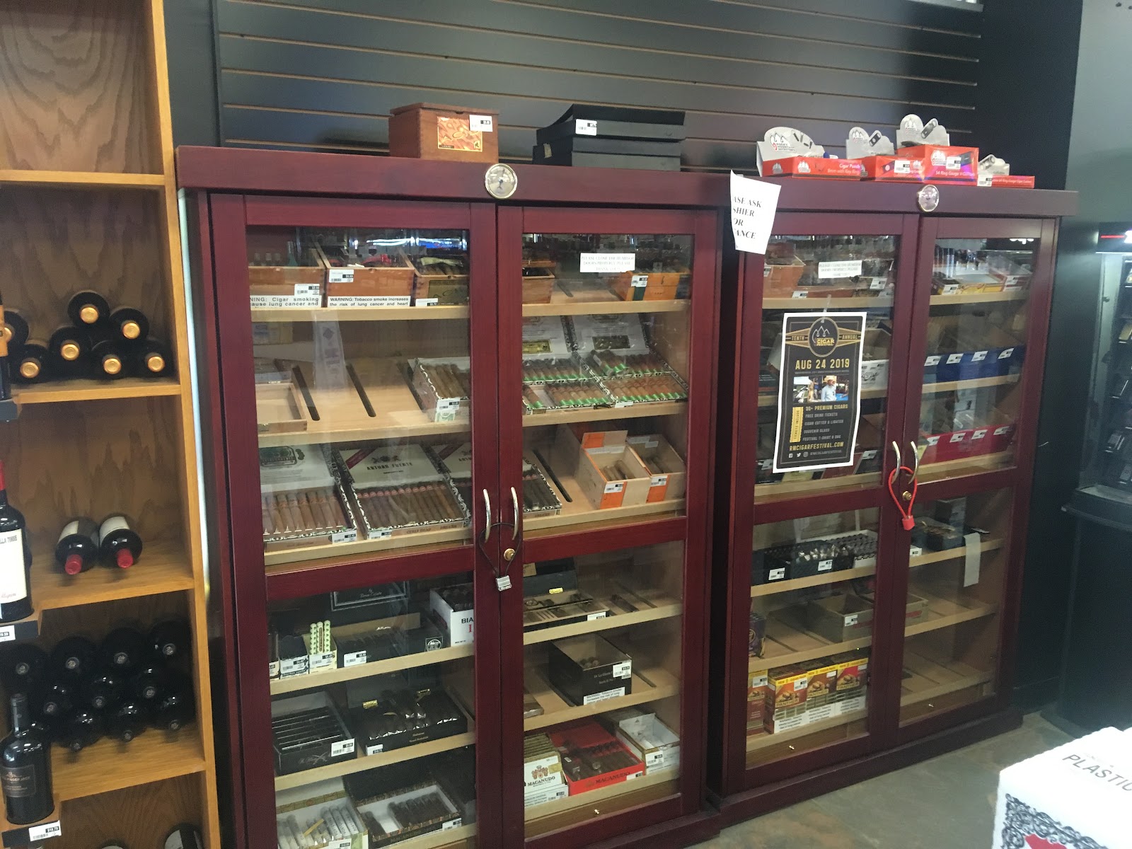 Smoker Friendly #018 - Grand Island, NE photo 10