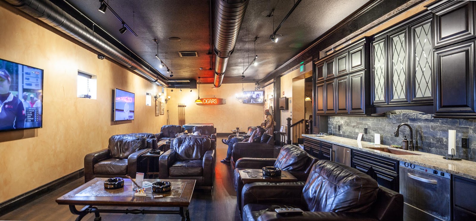 Smoker Friendly #181, dba Havana Manor - Longmont, CO photo 4