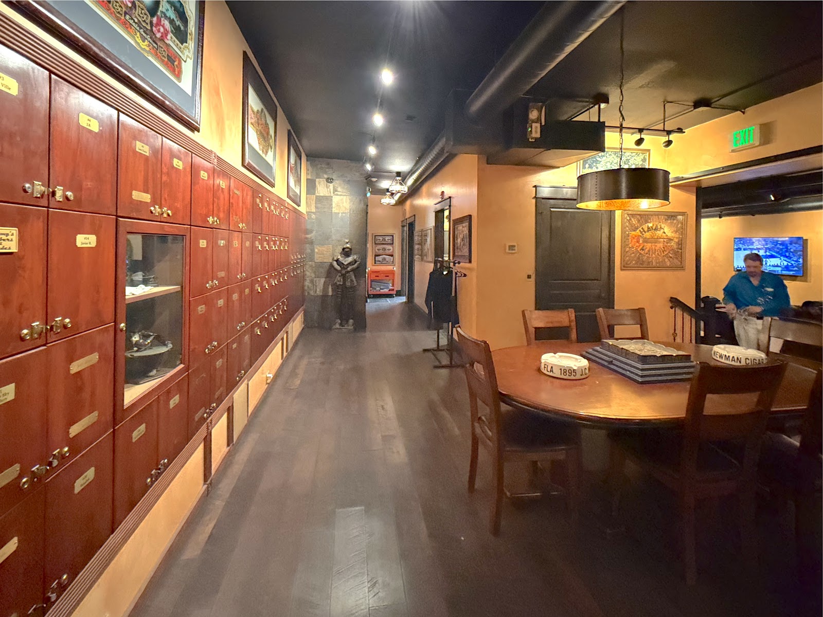 Smoker Friendly #181, dba Havana Manor - Longmont, CO photo 10