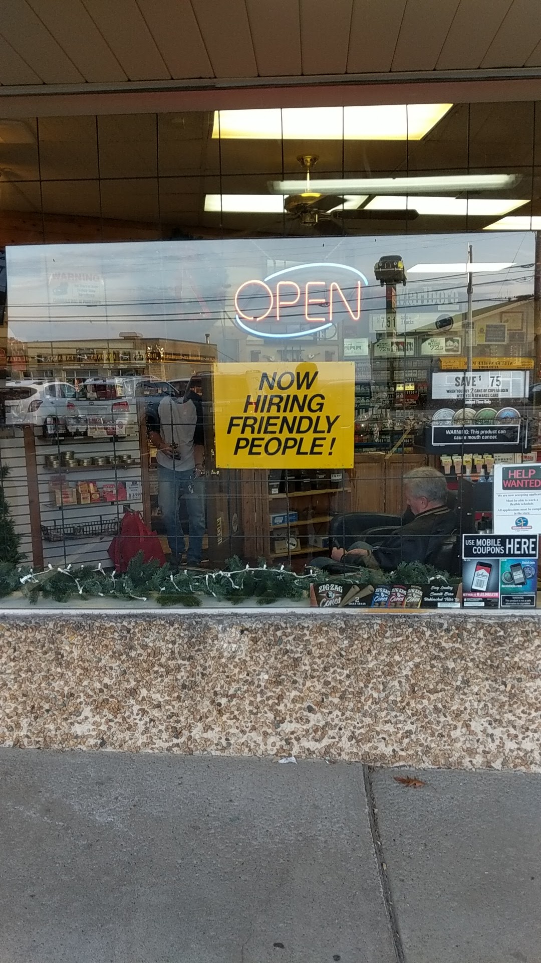 Smoker Friendly-Cigar Express - McKees Rocks photo 4